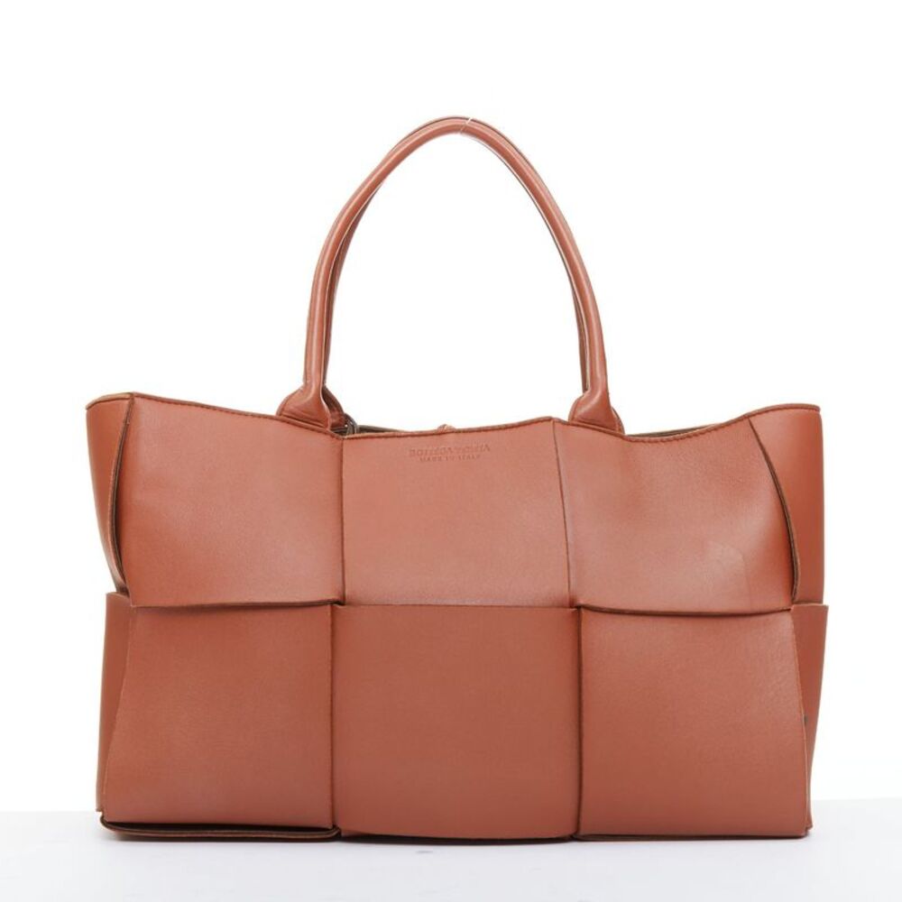 Bottega Veneta Arco Leather Tote Bag